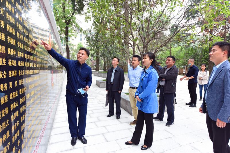 20200612123143126.jpg 1-2.jpg